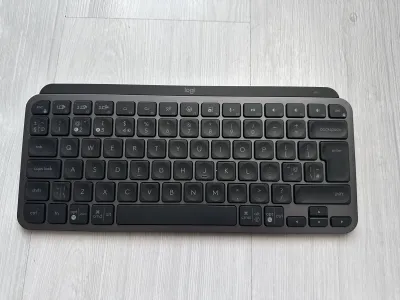 Logitech MX Keys Mini — Wireless Backlit Keyboard (UK Layout), Excellent Condition